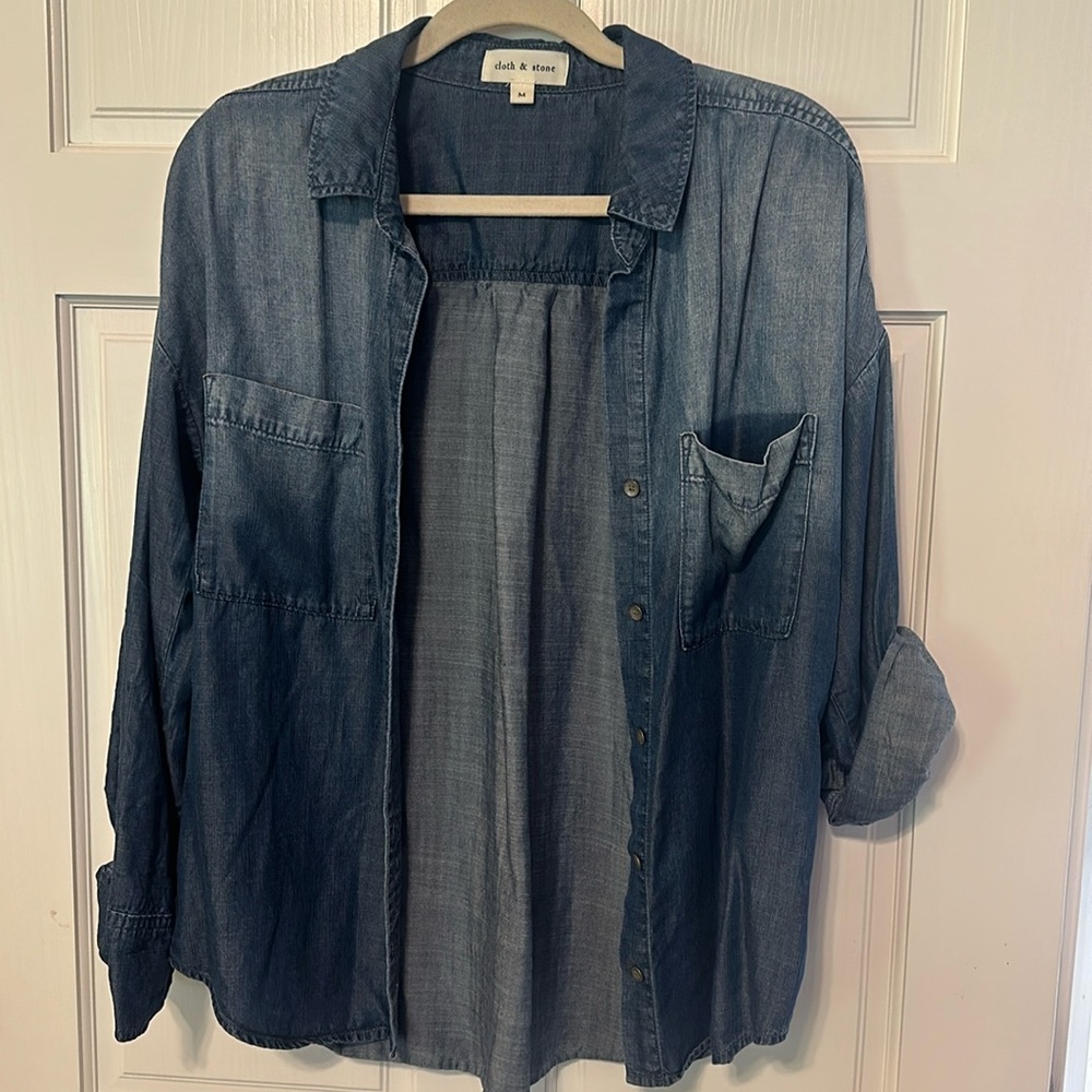 Cloth and Stone Long Sleeve Chambray Shirt